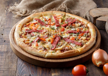 Пицца "Мясное ассорти"