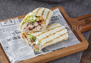 Шаурма на углях из курицы