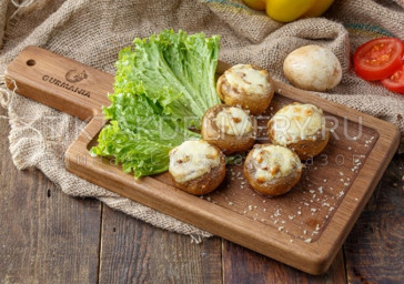 Шампиньоны с сыром