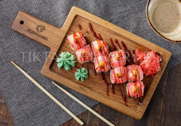 Ролл "Креветки чили"